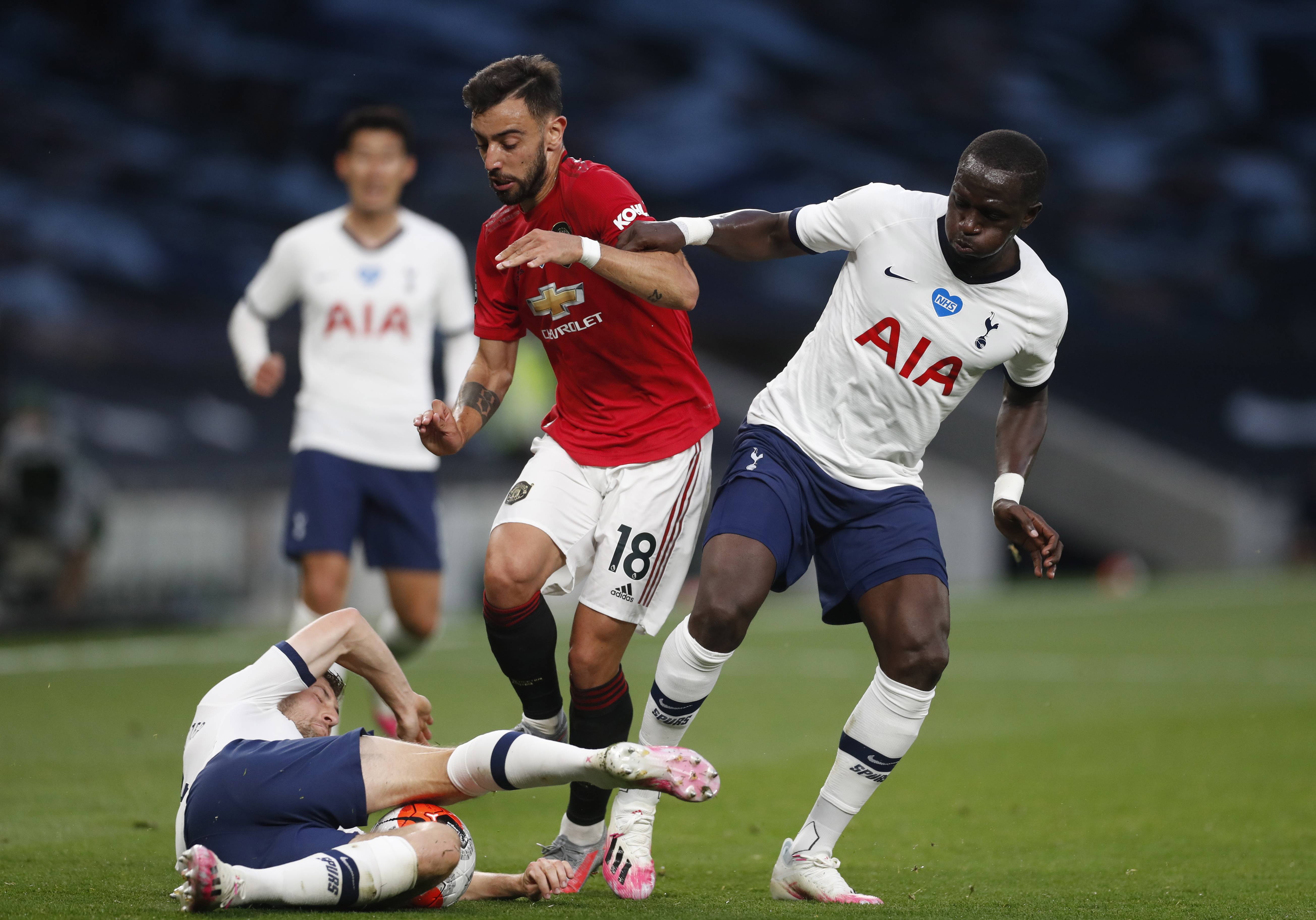 且年轻的球 且年轻的球